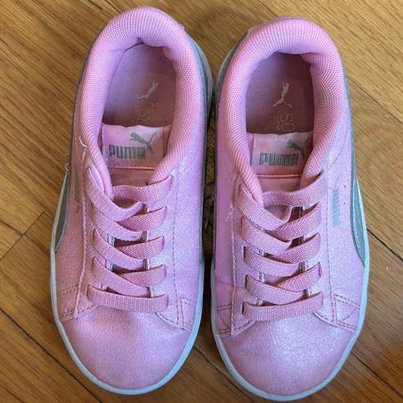 Puma | Pink Toddler Sneakers - Picture 2 of 5